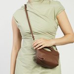 Rocco crossbody